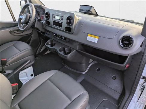 New 2025 Mercedes-Benz Sprinter 2500 image 21