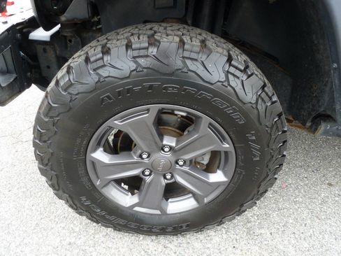 Used 2017 Jeep Wrangler Unlimited Rubicon AWD/4WD image 21