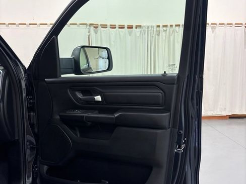 New 2026 RAM 1500 Express AWD/4WD image 27