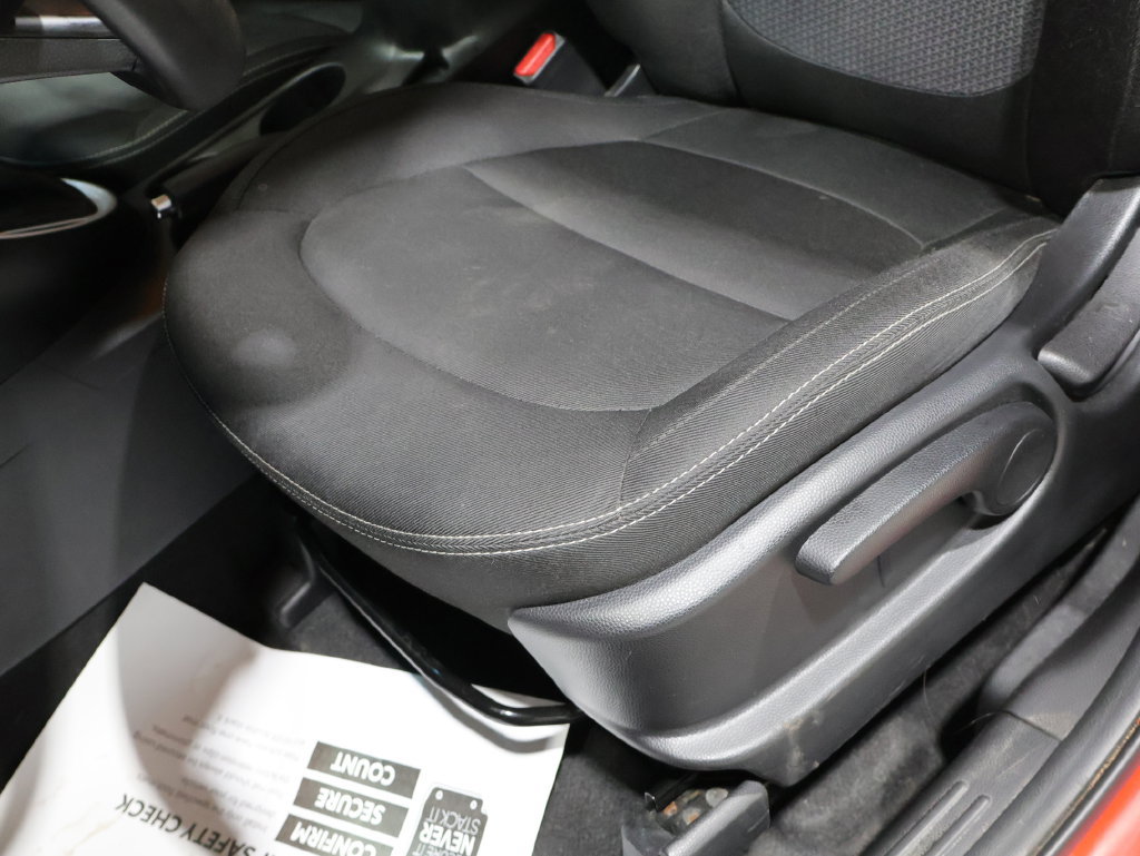 Used 2019 Kia Soul + FWD image 12