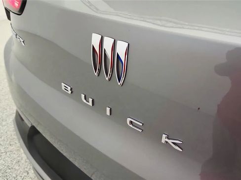 Used 2025 Buick Encore GX Preferred FWD image 16