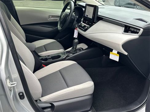 Certified 2025 Toyota Corolla LE image 10