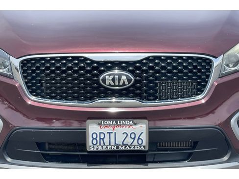 Used 2017 Kia Sorento EX FWD image 5