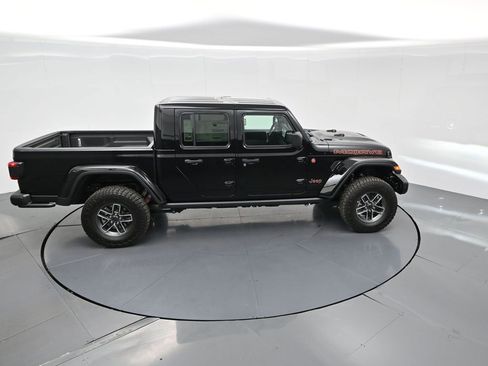 New 2025 Jeep Gladiator Mojave image 44