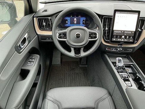 New 2026 Volvo XC60 T8 Plus w/ Protection Package Premier AWD/4WD image 5