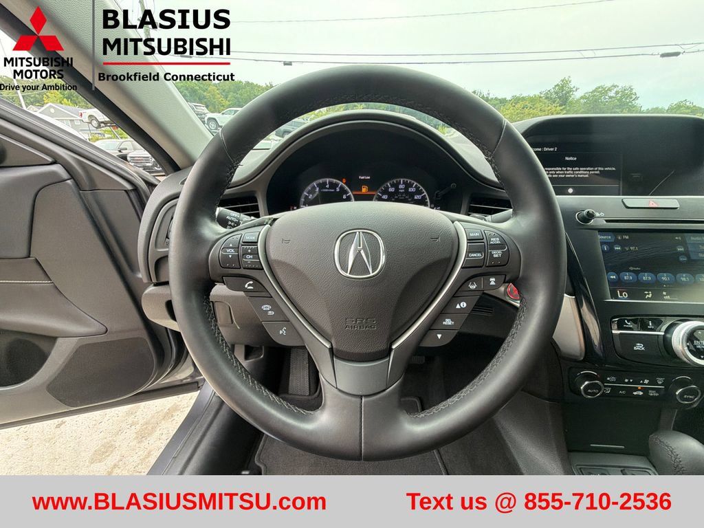 Used 2020 Acura ILX w/ Premium Package FWD image 13