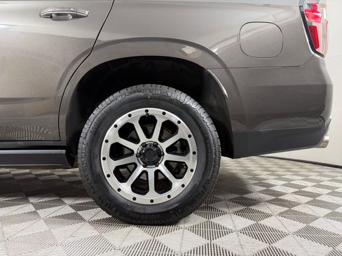 Used 2021 Chevrolet Tahoe High Country w/ Premium Package AWD/4WD image 27