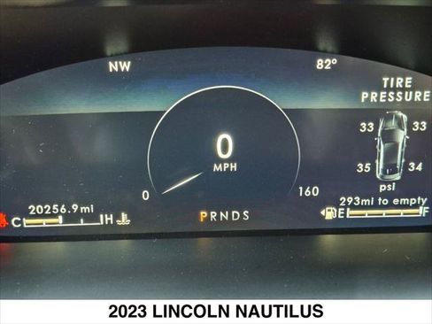 Used 2023 Lincoln Nautilus Reserve FWD image 16