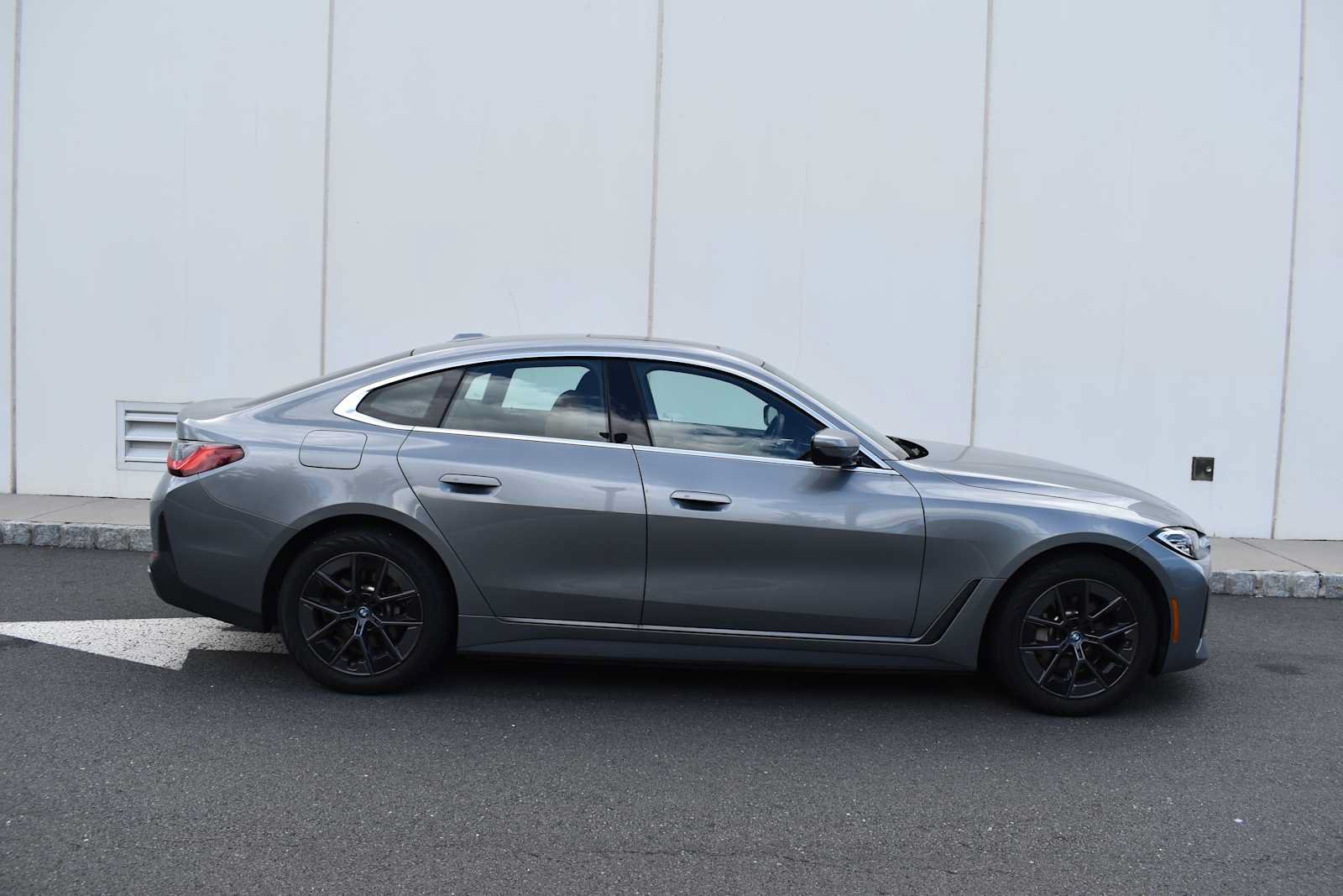 Used 2024 BMW i4 eDrive35 w/ Convenience Package RWD image 4