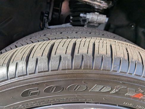 New 2026 Jeep Grand Cherokee Summit AWD/4WD image 11