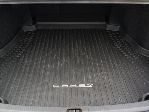 Used 2025 Toyota Camry SE image 16