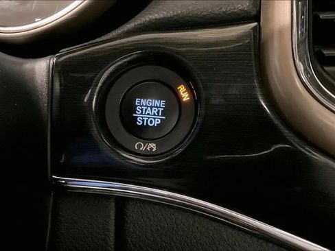 Used 2017 Jeep Grand Cherokee Limited 75th Anniversary AWD/4WD image 33