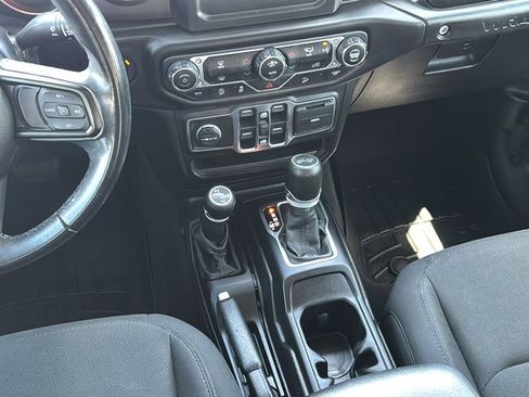 Used 2020 Jeep Wrangler Unlimited Sport S AWD/4WD image 23