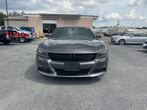 Used 2022 Dodge Charger SXT w/ Leather Interior Group RWD image 9