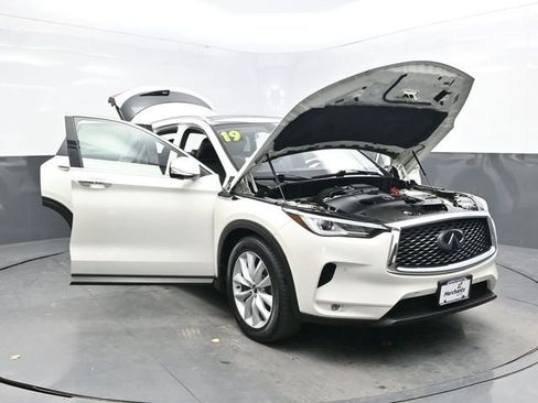 Used 2019 INFINITI QX50 Essential w/ Premium Heat Package image 39