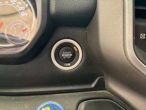 Used 2020 RAM 1500 Big Horn AWD/4WD image 15