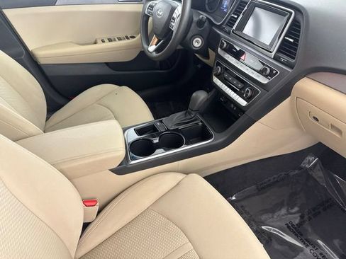Used 2019 Hyundai Sonata SE FWD image 25