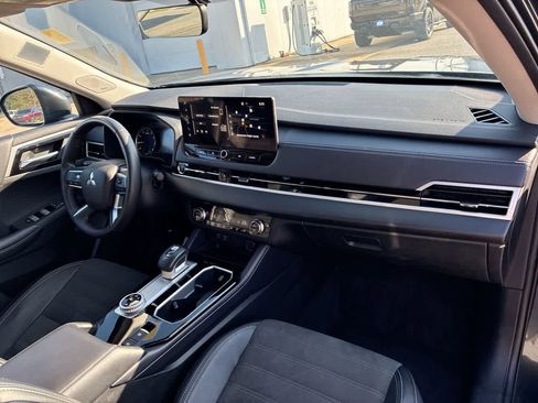 Used 2025 Mitsubishi Outlander SE AWD/4WD image 29