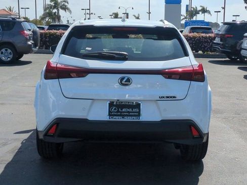 New 2026 Lexus UX 300h FWD image 7