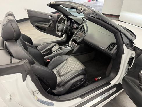 Used 2011 Audi R8 V10 AWD/4WD image 52