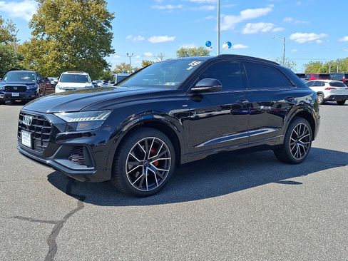 Used 2019 Audi Q8 Premium Plus w/ Premium Plus image 3