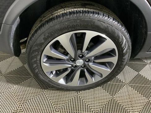 Used 2022 Buick Encore Preferred image 13