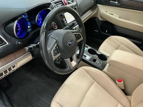 Used 2017 Subaru Outback 2.5i Limited AWD/4WD image 16