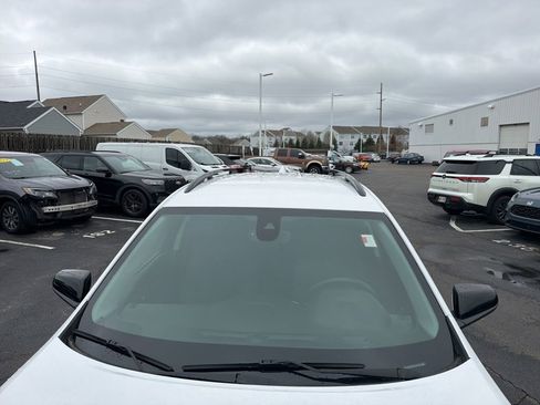 Used 2021 GMC Terrain SLE w/ Driver Convenience Package image 19