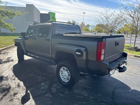 Used 2009 HUMMER H3T Alpha image 5