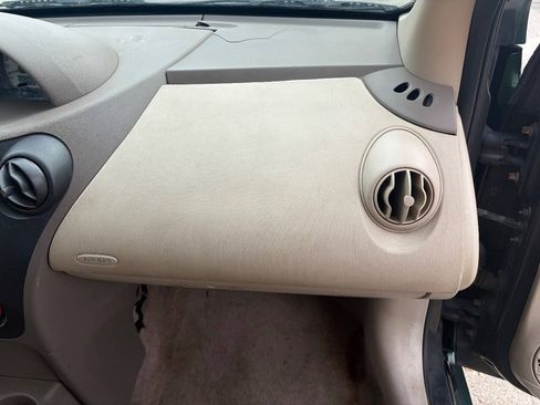 Used 2003 Saturn ION Level 3 w/ Travel Pkg FWD image 19