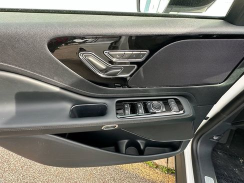 New 2026 Lincoln Aviator AWD image 19