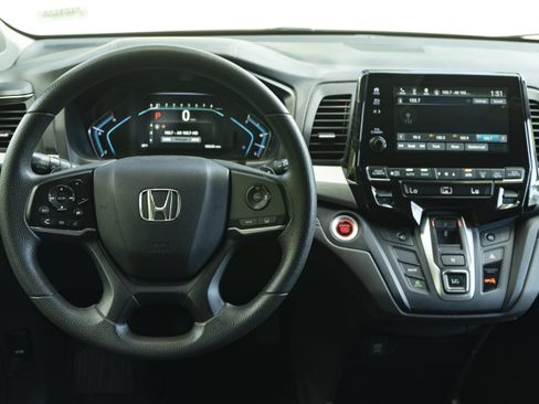 Used 2019 Honda Odyssey EX image 20