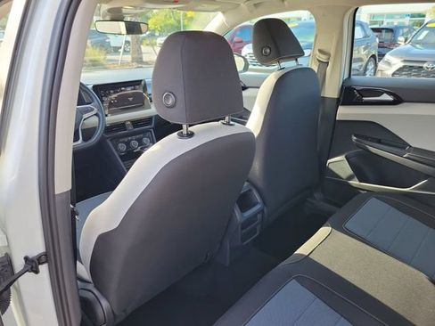 Certified 2025 Volkswagen Taos S FWD image 9