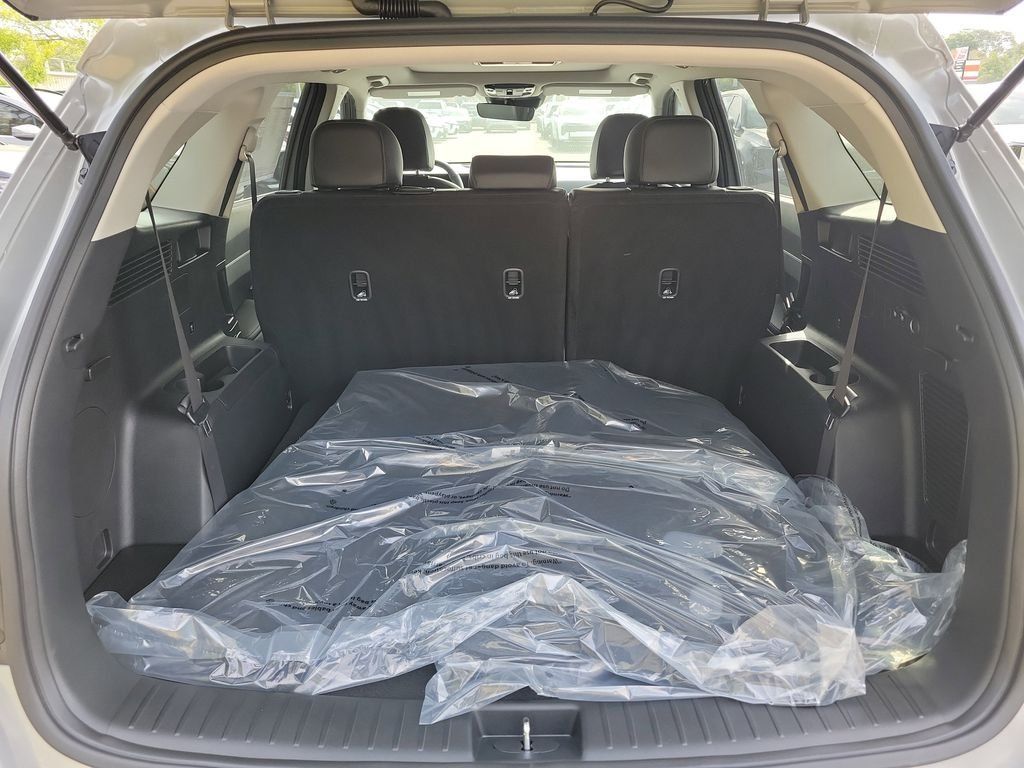 New 2026 Kia Sorento S w/ S Panoramic Sunroof Package FWD image 14