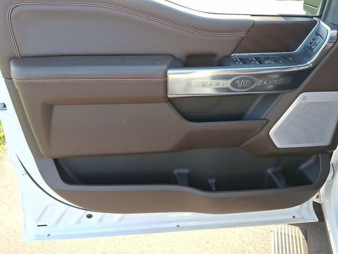 Used 2025 Ford F250 King Ranch w/ Chrome Package image 9