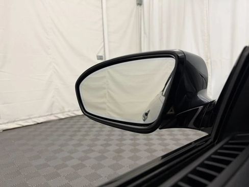 Used 2017 BMW M6 Convertible RWD image 24