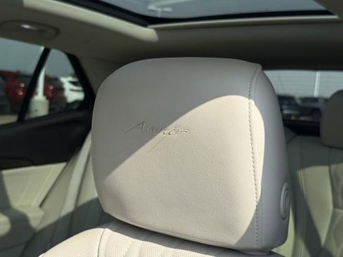 Used 2023 Buick Envision Avenir image 17