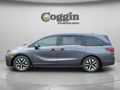Used 2026 Honda Odyssey EX-L image 3