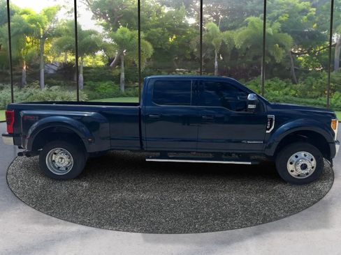 Used 2019 Ford F450 Lariat w/ Lariat Ultimate Package AWD/4WD image 4