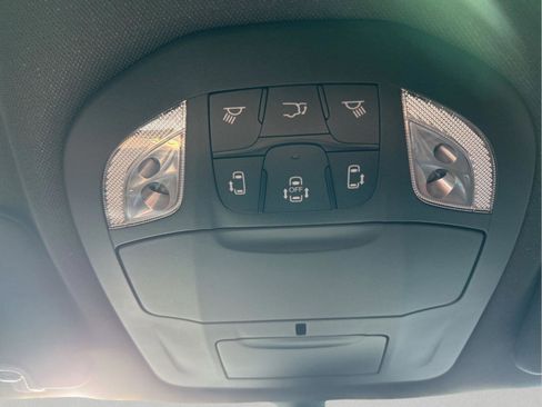 New 2026 Chrysler Pacifica Select image 20