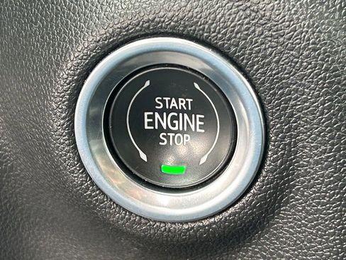 Used 2022 Chevrolet Silverado 1500 W/T AWD/4WD image 16