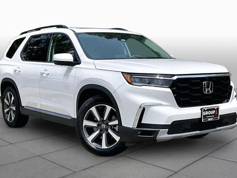 Used 2023 Honda Pilot Elite image 3