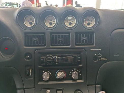 Used 2000 Dodge Viper GTS image 14