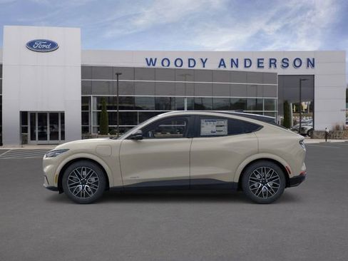 New 2026 Ford Mustang Mach-E Premium image 3