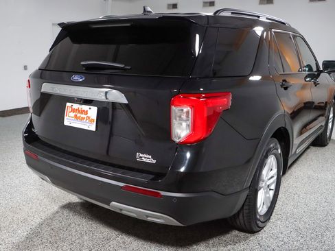 Used 2023 Ford Explorer XLT w/ Equipment Group 202A image 7