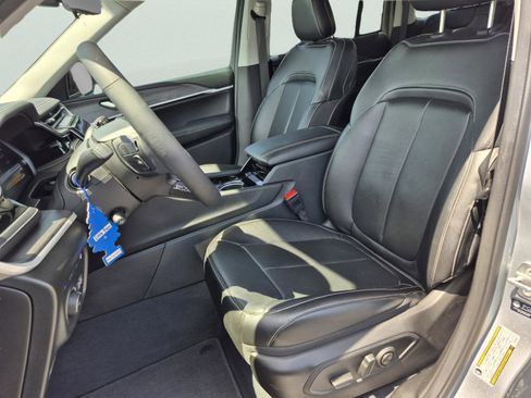 Used 2023 Jeep Grand Cherokee 4WD 4xe w/ Luxury Tech Group II image 22