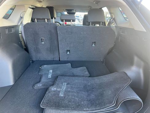 Used 2025 Kia Sportage LX image 31