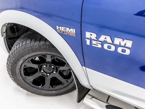 Used 2016 RAM 1500 Laramie w/ Convenience Group AWD/4WD image 11
