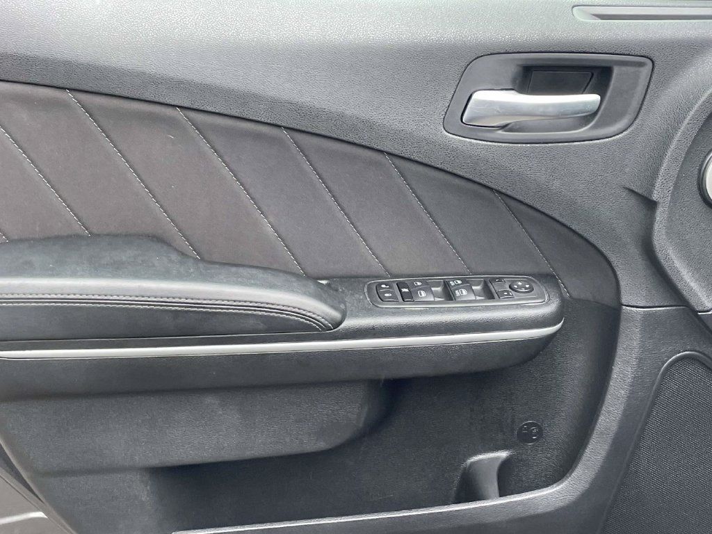Used 2023 Dodge Charger GT RWD image 13