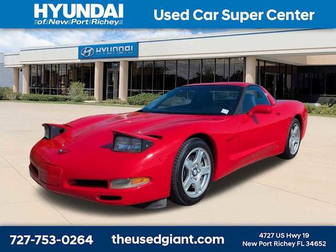 Used 1998 Chevrolet Corvette Coupe w/ Roof Pkg RWD image 1